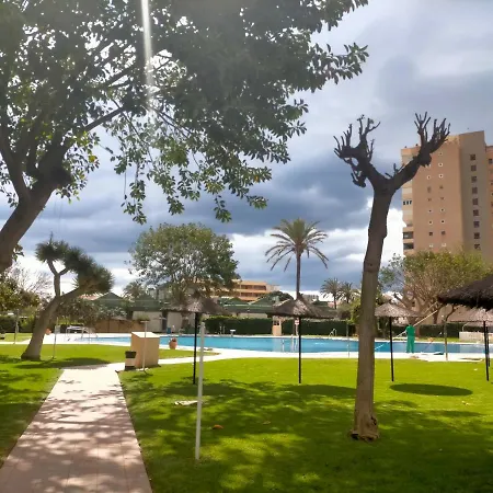 Апартаменти Apartamento Benyamina *